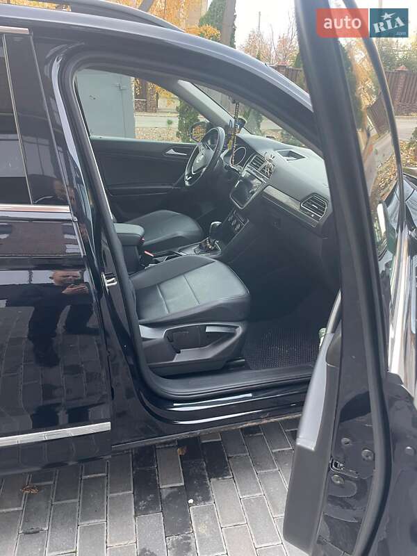 Внедорожник / Кроссовер Volkswagen Tiguan 2019 в Полтаве