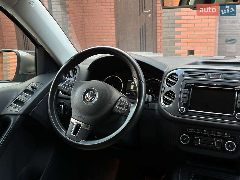 Внедорожник / Кроссовер Volkswagen Tiguan 2014 в Виннице