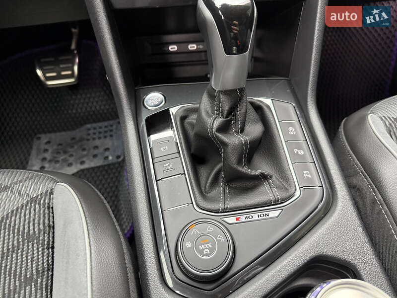 Внедорожник / Кроссовер Volkswagen Tiguan 2023 в Киеве