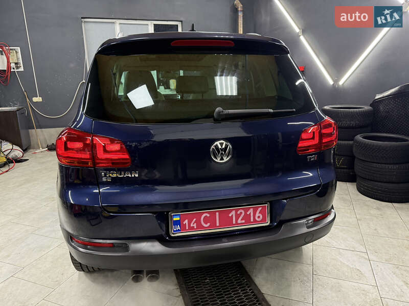Внедорожник / Кроссовер Volkswagen Tiguan 2015 в Бориславе