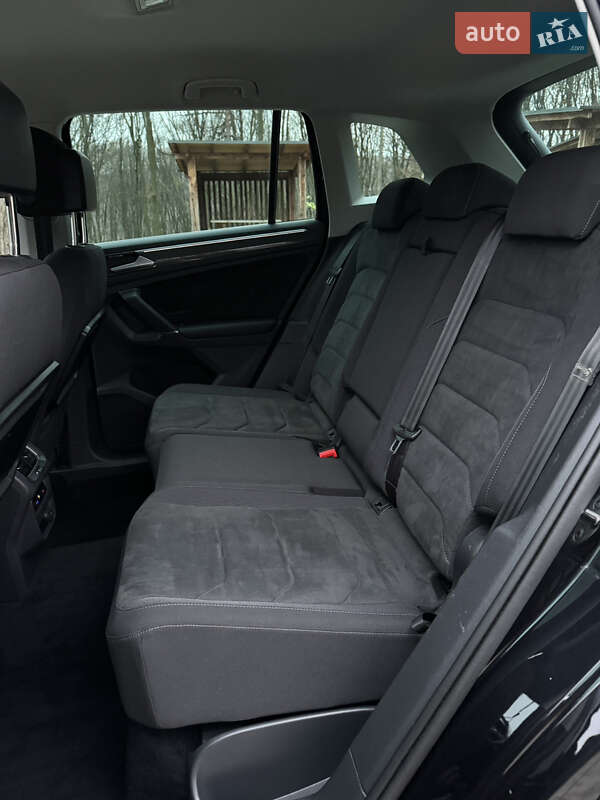 Внедорожник / Кроссовер Volkswagen Tiguan 2017 в Бережанах