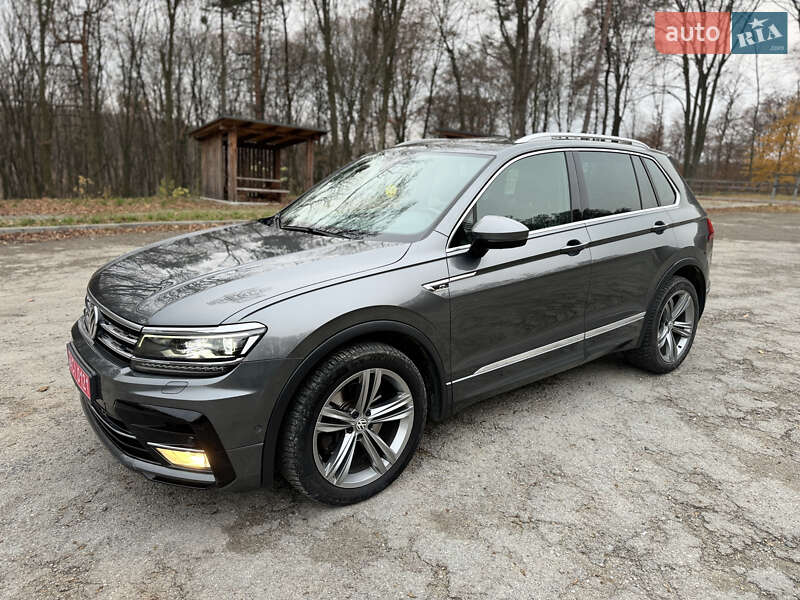 Внедорожник / Кроссовер Volkswagen Tiguan 2017 в Бережанах