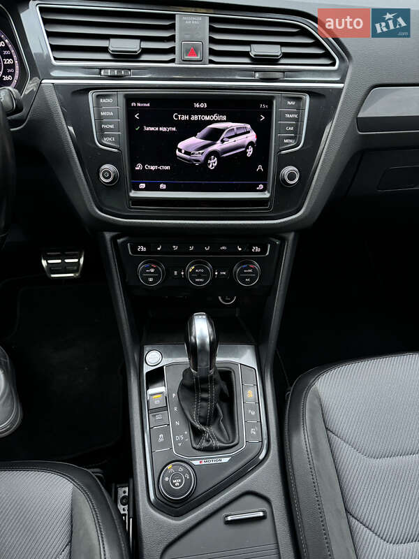 Внедорожник / Кроссовер Volkswagen Tiguan 2017 в Бережанах