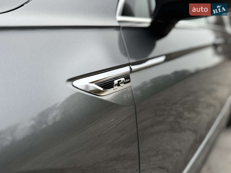 Внедорожник / Кроссовер Volkswagen Tiguan 2017 в Бережанах