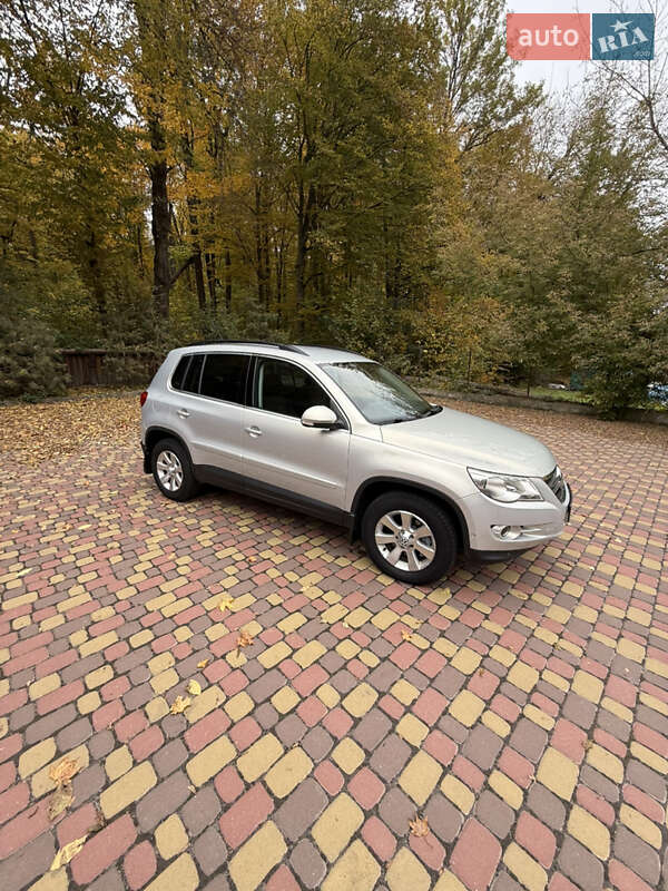 Внедорожник / Кроссовер Volkswagen Tiguan 2009 в Виннице