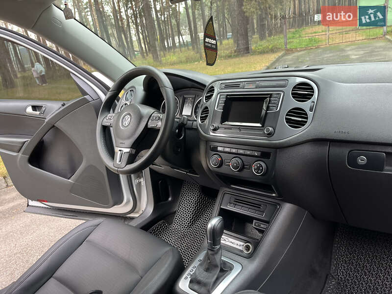 Позашляховик / Кросовер Volkswagen Tiguan 2015 в Чернігові фото 27 Позашляховик / Кросовер Volkswagen Tiguan 2015 в Чернігові