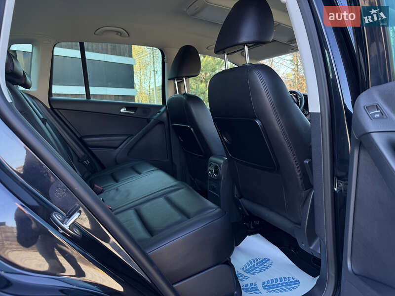 Внедорожник / Кроссовер Volkswagen Tiguan 2011 в Тячеве