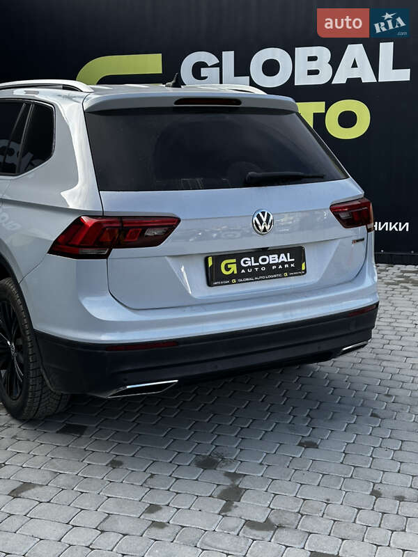 Внедорожник / Кроссовер Volkswagen Tiguan 2018 в Львове
