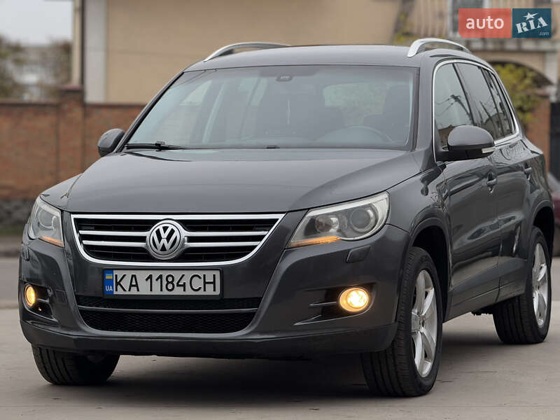 Позашляховик / Кросовер Volkswagen Tiguan 2010 в Бердичеві