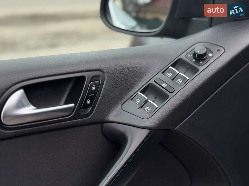 Позашляховик / Кросовер Volkswagen Tiguan 2010 в Бердичеві