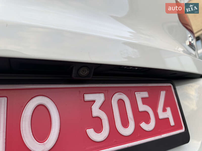 Позашляховик / Кросовер Volkswagen Tiguan 2017 в Володимирі