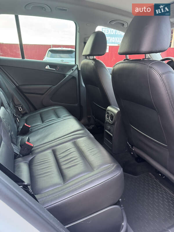 Позашляховик / Кросовер Volkswagen Tiguan 2017 в Володимирі