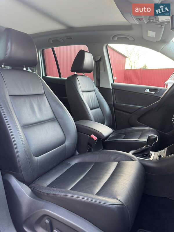 Позашляховик / Кросовер Volkswagen Tiguan 2017 в Володимирі