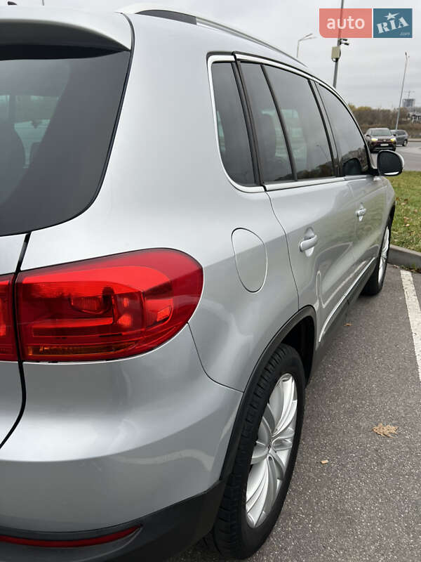 Внедорожник / Кроссовер Volkswagen Tiguan 2015 в Виннице