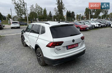 Внедорожник / Кроссовер Volkswagen Tiguan 2021 в Львове
