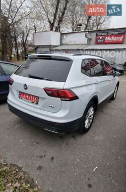 Внедорожник / Кроссовер Volkswagen Tiguan 2019 в Киеве