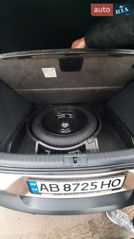 Внедорожник / Кроссовер Volkswagen Tiguan 2011 в Виннице