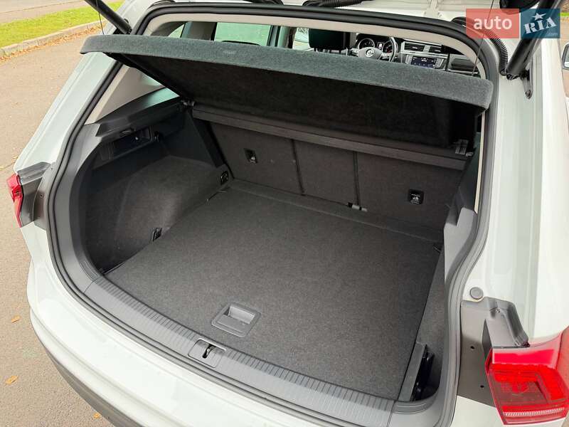 Позашляховик / Кросовер Volkswagen Tiguan 2017 в Кривому Розі