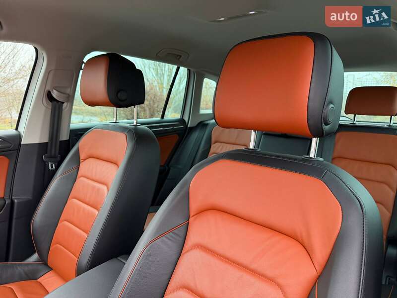 Позашляховик / Кросовер Volkswagen Tiguan 2017 в Кривому Розі