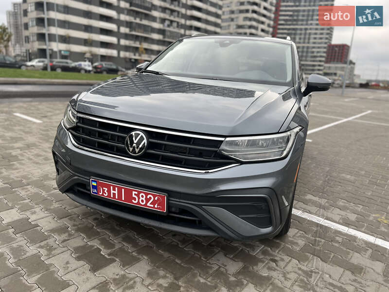 Внедорожник / Кроссовер Volkswagen Tiguan 2024 в Киеве