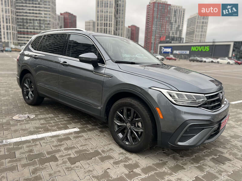 Внедорожник / Кроссовер Volkswagen Tiguan 2024 в Киеве