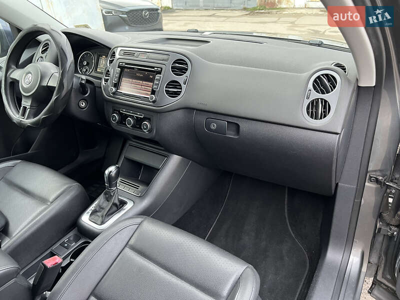 Внедорожник / Кроссовер Volkswagen Tiguan 2012 в Киеве