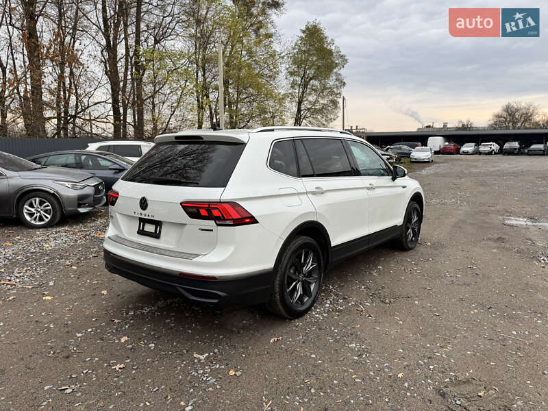 Внедорожник / Кроссовер Volkswagen Tiguan 2023 в Ровно