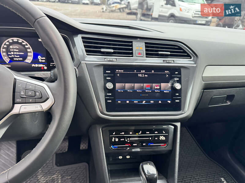 Внедорожник / Кроссовер Volkswagen Tiguan 2023 в Ровно