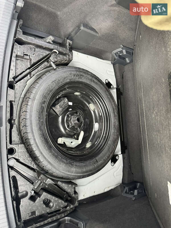 Внедорожник / Кроссовер Volkswagen Tiguan 2023 в Ровно