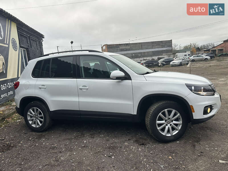 Внедорожник / Кроссовер Volkswagen Tiguan 2016 в Нежине