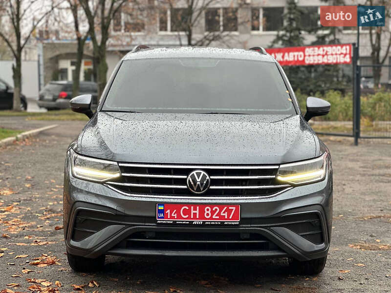 Внедорожник / Кроссовер Volkswagen Tiguan 2022 в Днепре