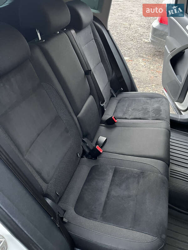 Внедорожник / Кроссовер Volkswagen Tiguan 2012 в Трускавце