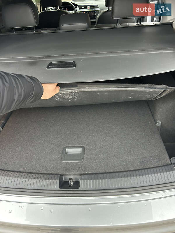 Позашляховик / Кросовер Volkswagen Tiguan 2021 в Полтаві