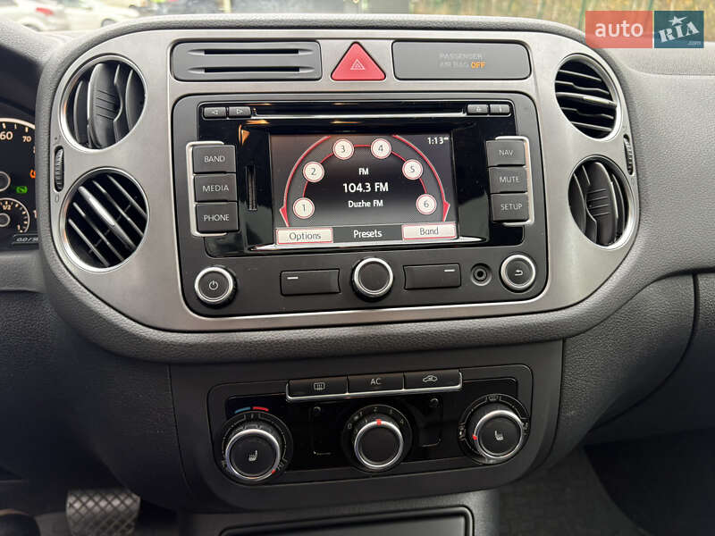 Внедорожник / Кроссовер Volkswagen Tiguan 2011 в Львове