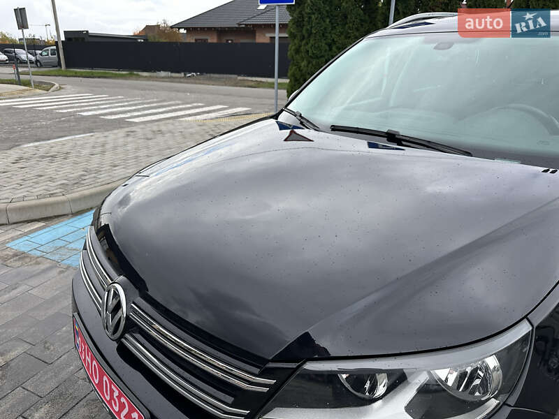 Внедорожник / Кроссовер Volkswagen Tiguan 2017 в Луцке