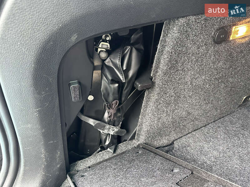 Внедорожник / Кроссовер Volkswagen Tiguan 2017 в Луцке