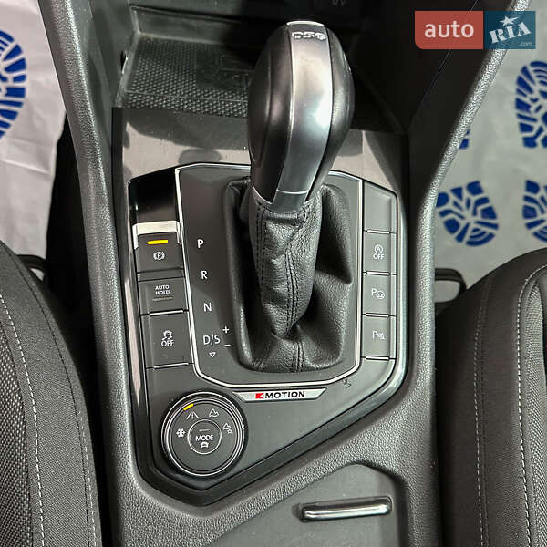 Внедорожник / Кроссовер Volkswagen Tiguan 2016 в Львове