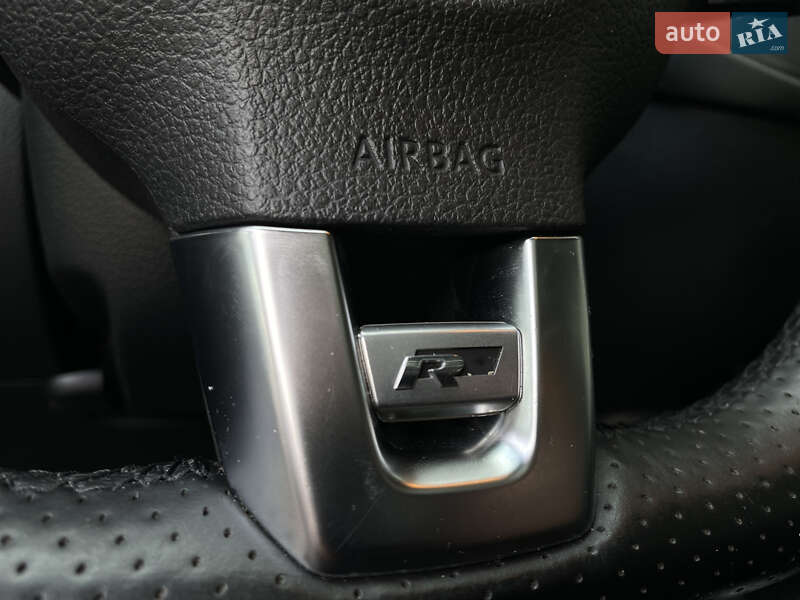 Внедорожник / Кроссовер Volkswagen Tiguan 2015 в Львове