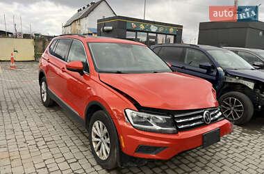 Внедорожник / Кроссовер Volkswagen Tiguan 2018 в Львове
