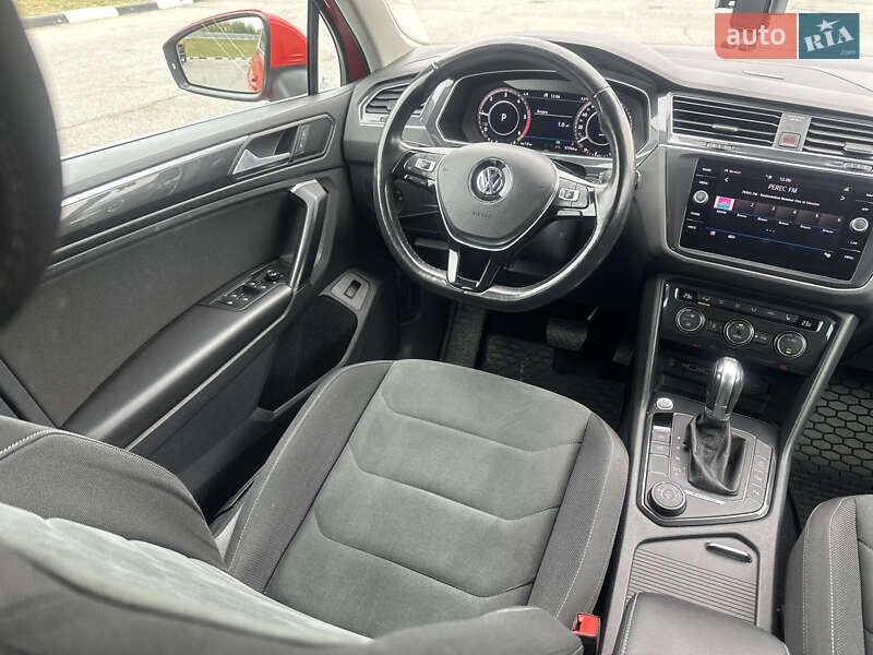 Внедорожник / Кроссовер Volkswagen Tiguan 2018 в Киеве