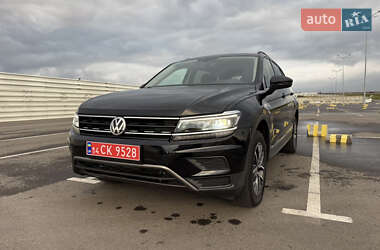Позашляховик / Кросовер Volkswagen Tiguan 2020 в Львові