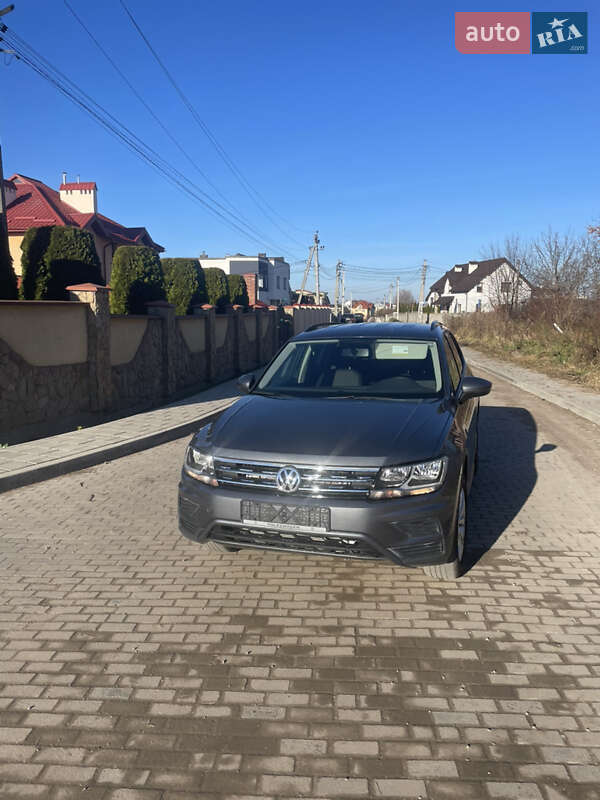 Внедорожник / Кроссовер Volkswagen Tiguan 2020 в Львове