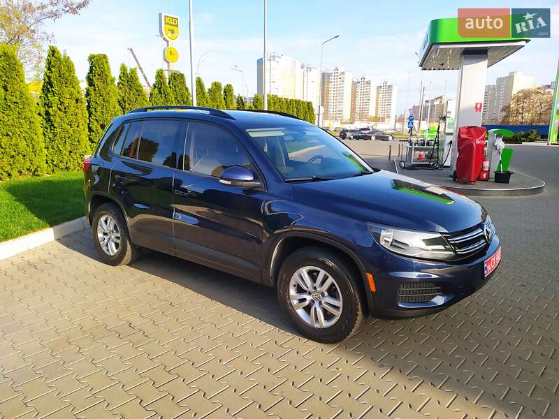 Внедорожник / Кроссовер Volkswagen Tiguan 2016 в Киеве