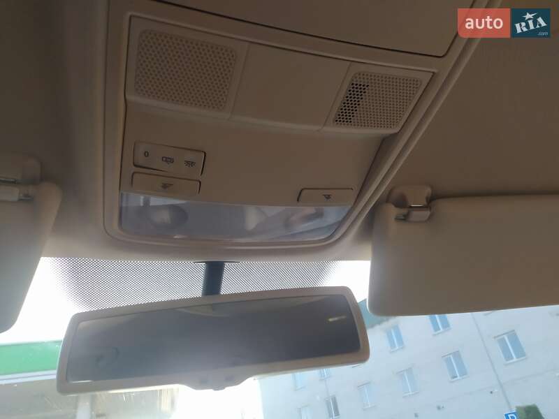 Внедорожник / Кроссовер Volkswagen Tiguan 2016 в Киеве