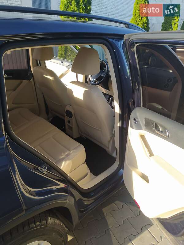 Внедорожник / Кроссовер Volkswagen Tiguan 2016 в Киеве