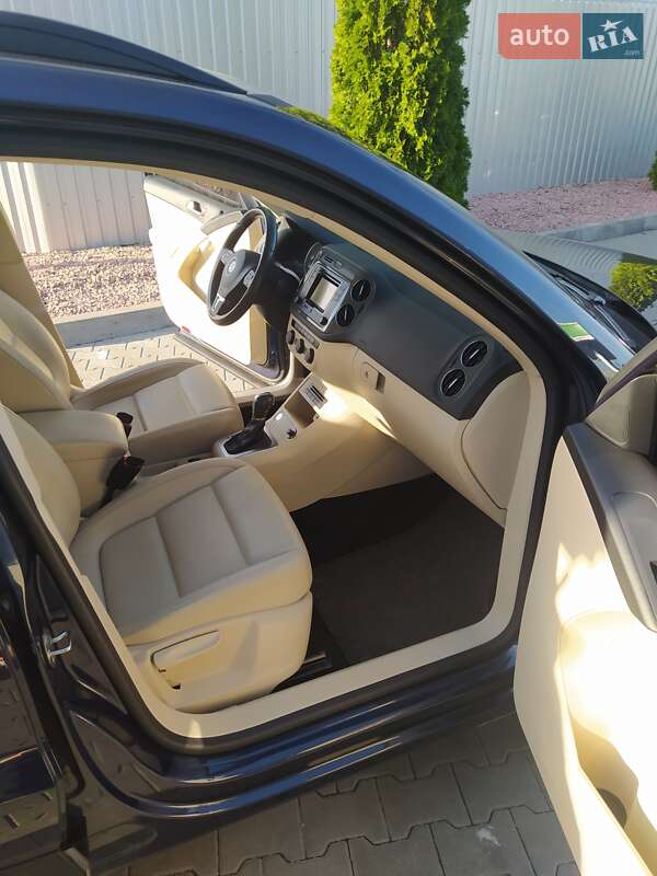 Внедорожник / Кроссовер Volkswagen Tiguan 2016 в Киеве