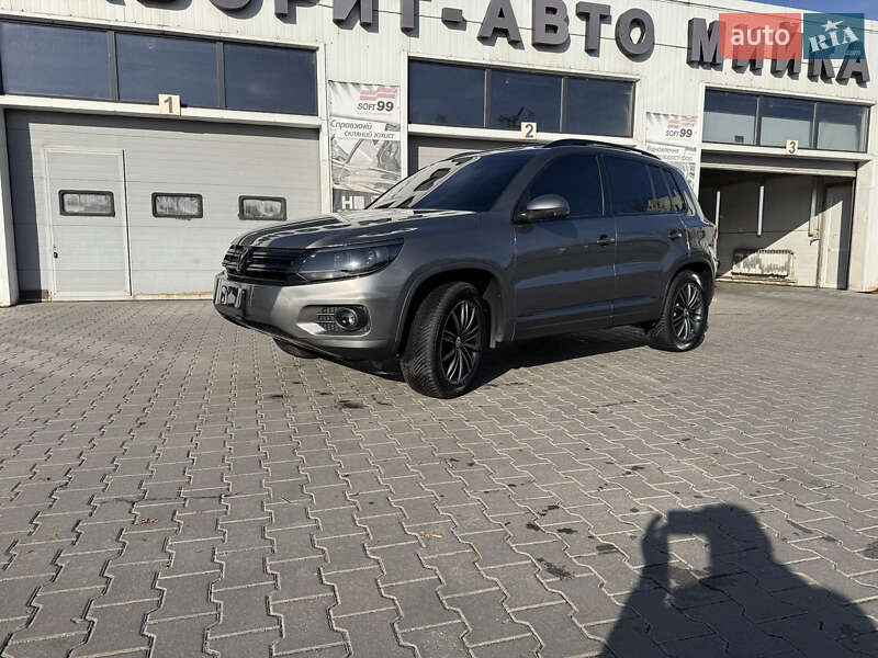 Внедорожник / Кроссовер Volkswagen Tiguan 2014 в Виннице