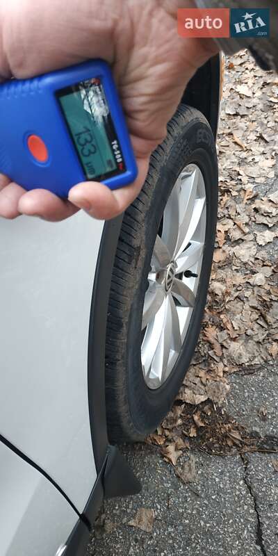 Внедорожник / Кроссовер Volkswagen Tiguan 2016 в Желтых Водах