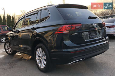 Внедорожник / Кроссовер Volkswagen Tiguan 2018 в Ирпене
