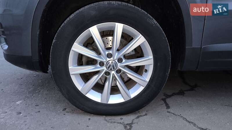 Внедорожник / Кроссовер Volkswagen Tiguan 2018 в Ахтырке